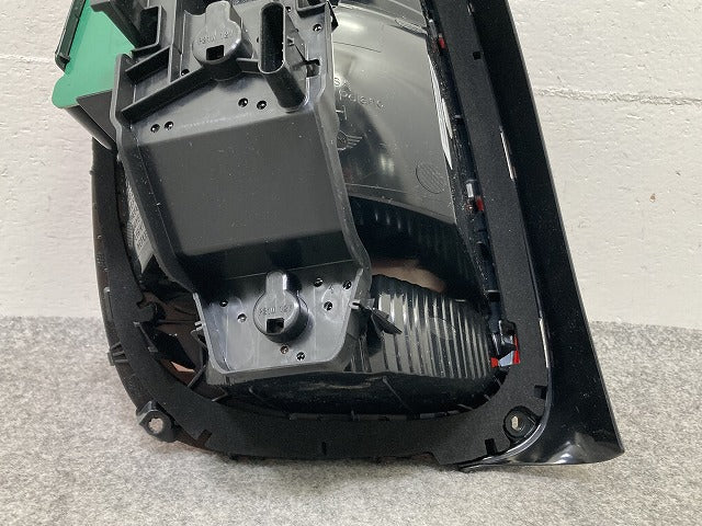 新品!ミニ F55/F56/F57 純正 前期 右 テールランプ/ライト/レンズ LED OLSA 7297414-15 63217297414 MINI(147601)