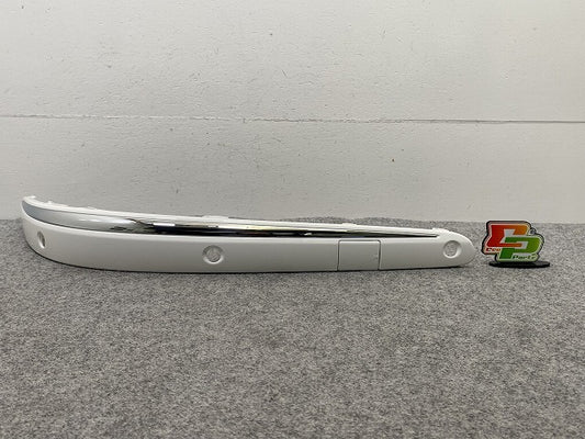 新品!Eクラス W211 純正 右 フロント バンパー モール A 211 880 10 12 A21188010129960 ポーラーホワイト 149 メルセデスベンツ(147604)