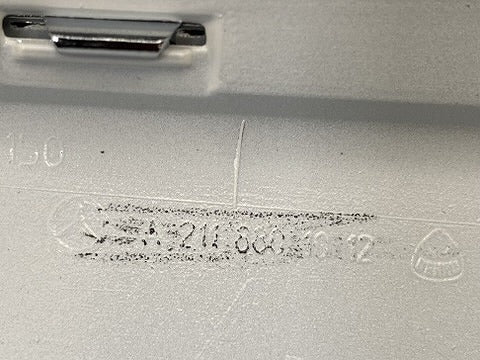 新品!Eクラス W211 純正 右 フロント バンパー モール A 211 880 10 12 A21188010129960 ポーラーホワイト 149 メルセデスベンツ(147604)