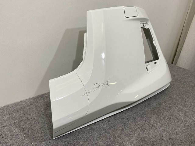 新車取り外し!エルフ/フォワード 純正 フロント バンパー 4/5X CRG/5X CRG/BH/4/5X CRG  1-86722179-0 ホワイト ソリッド いすゞ(147613)