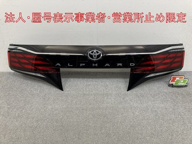 アルファード 40系/AGH40W/AGH45W/AAHH40W/AAHH45W 純正 リア ガーニッシュ ブレーキランプ 76801-V2010 ブラック ソリッド トヨタ(147616)