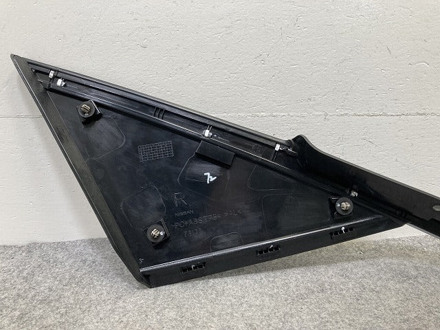 アリア/ARIYA FE0 純正 右 リア クォーター パネル/Cピラーパネル 78126 78126-5MP0A ブラック ソリッド 日産(147618)