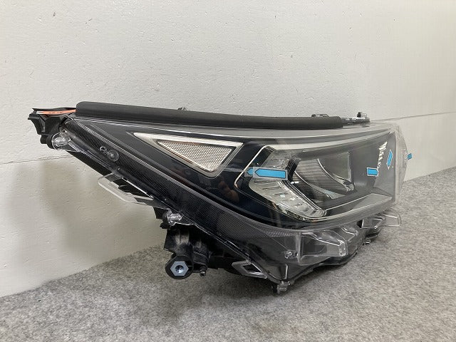 RAV4 ラブ4 MXAA52/MXAA54/AXAH52/AXAH54 純正 右 ヘッドライト/ランプ LED レベライザー 刻印A STANLEY 42-87 81145-42832 トヨタ(147621)