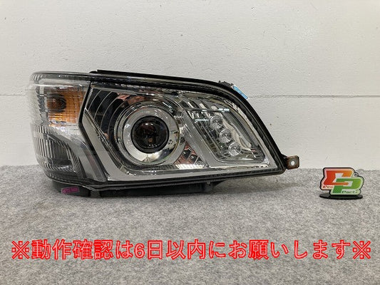 ダイナ/デュトロ 純正 右 ヘッドライト/ランプ LED レベライザー 刻印オ KOITO 37-25 トヨタ(147623)