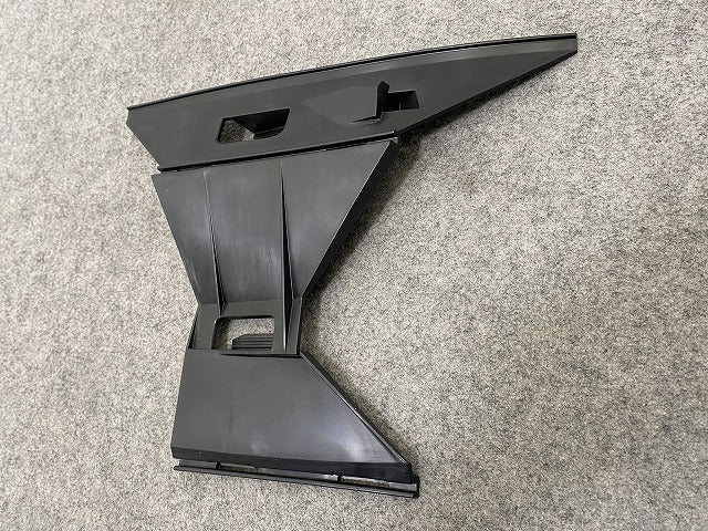 新品!V70/S70 純正 右 フロント バンパー ブラケット 09151504 V9151504 ボルボ(147627)
