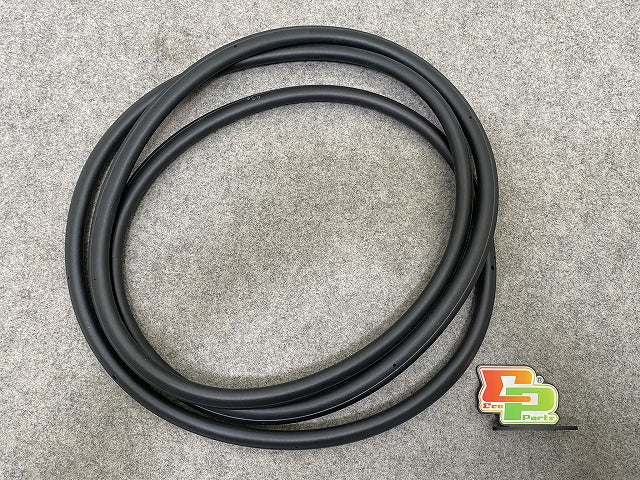 新品!3シリーズ E46 純正 右 フロント ドア ウェザーストリップ 51338194696 BMW(147628)