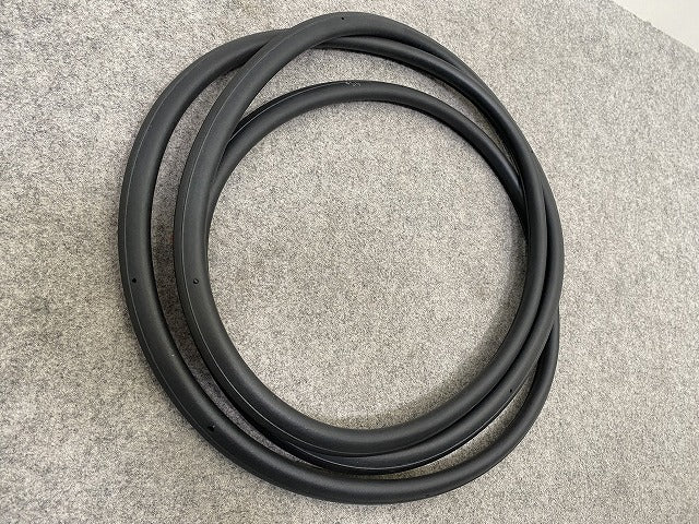 新品!3シリーズ E46 純正 右 フロント ドア ウェザーストリップ 51338194696 BMW(147628)