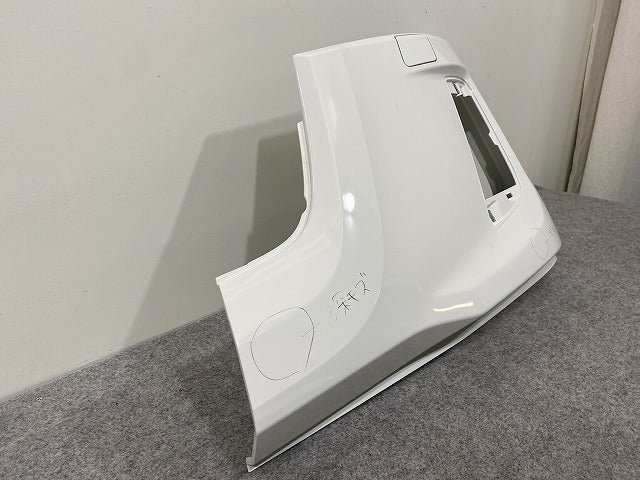 新車取り外し!エルフ/フォワード 純正 フロント バンパー 4/5X CRG/5X CRG/BH/4/5X CRG  1-86722179-0 ホワイト ソリッド いすゞ(147629)