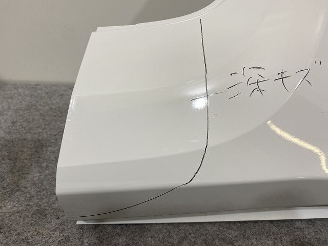 新車取り外し!エルフ/フォワード 純正 フロント バンパー 4/5X CRG/5X CRG/BH/4/5X CRG  1-86722179-0 ホワイト ソリッド いすゞ(147633)