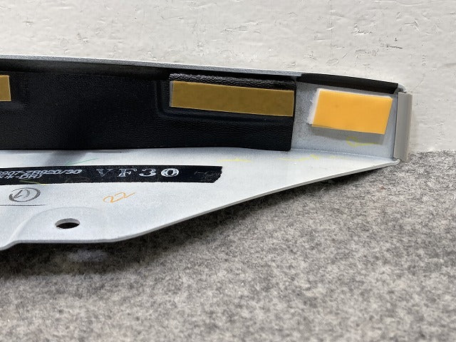 新品!ヴォクシー VOXY 90系/ZWR90W/ZWR95W/MZRA90W/MZRA95W 純正 右 リア フェンダー サイドパネル 76907-ZR920/30 ホワイトパール(147634)