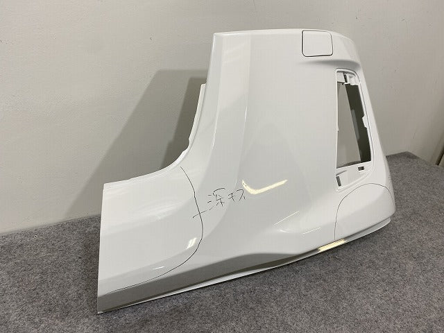 新車取り外し!エルフ/フォワード 純正 フロント バンパー 4/5X CRG/5X CRG/BH/4/5X CRG  1-86722179-0 ホワイト ソリッド いすゞ(147635)