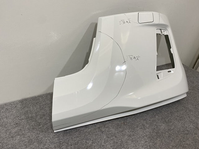 新車取り外し!エルフ/フォワード 純正 フロント バンパー 4/5X CRG/5X CRG/BH/4/5X CRG  1-86722179-0 ホワイト ソリッド いすゞ(147638)