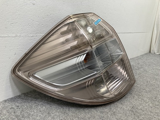 フィット RS GE6/GE7/GE8/GE9 純正 左 テールランプ/ライト/レンズ LED STANLEY P9882 ホンダ(147649)