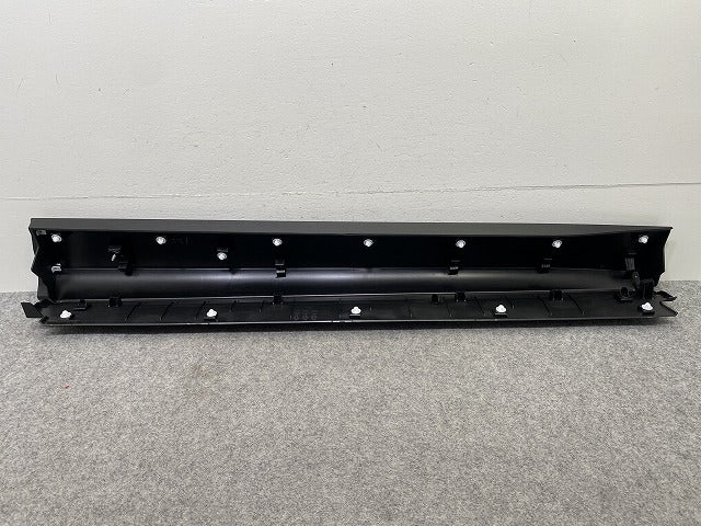 新車取り外し!クラウン クロスオーバー AZSH35 RS/TZSH35 純正 左 フロント ドア サイドパネル 75074-30021 素地 トヨタ(147654)