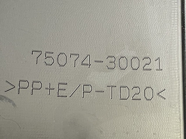 新車取り外し!クラウン クロスオーバー AZSH35 RS/TZSH35 純正 左 フロント ドア サイドパネル 75074-30021 素地 トヨタ(147654)