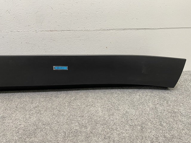 新車取り外し!クラウン クロスオーバー AZSH35 RS/TZSH35 純正 右 フロント ドア サイドパネル 75073-30021 素地 トヨタ(147655)