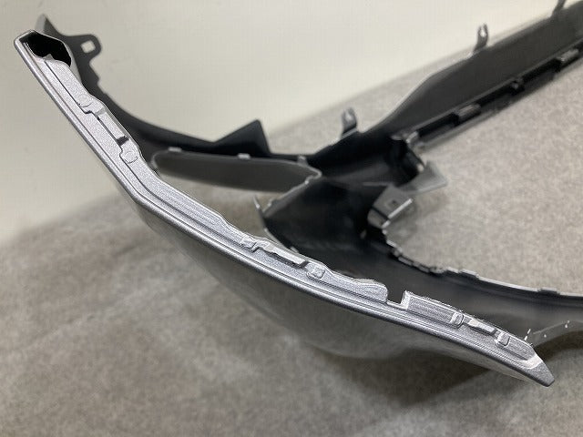 ヤリス KSP210/MXPA10/MXPA15/MXPH10/MXPH15 MXPH14/MXPH17 純正 フロント バンパー 52119-52E70/E80/E90 シルバー メタリック(147656)