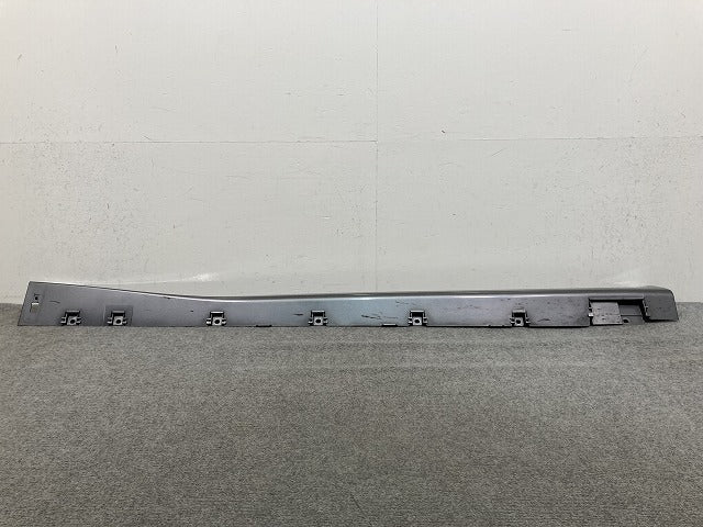 オーラ AURA/ノート NOTE FE13/FSNE13/E13/SNE13 純正 右 サイドステップ 76852 6XL0H ダークメタルグレーメタリック KAD 日産(147684)