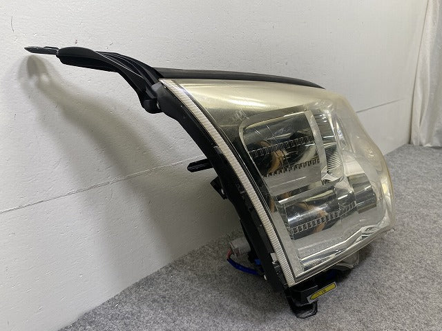 ノア NOAH 70系/ZRR70G/75/ZRR70W/75 純正 後期 右 ヘッドライト キセノン HID AFS無 レベライザー 刻印D 28-222 81145-28E70 (147699)