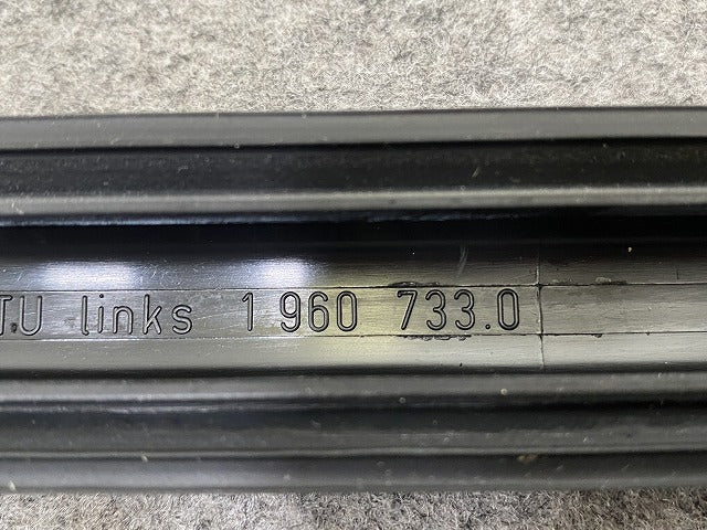 新品!3シリーズ E36 純正 左 リア ドア バンパーモール 1 960 733.0 51131960733 BMW(147701)