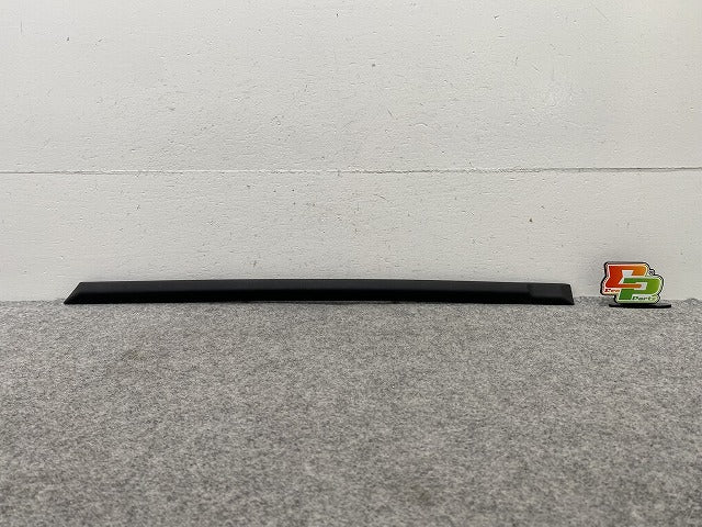 新品!3シリーズ E36 純正 左 リア ドア バンパーモール 1 960 733.0 51131960733 BMW(147702)