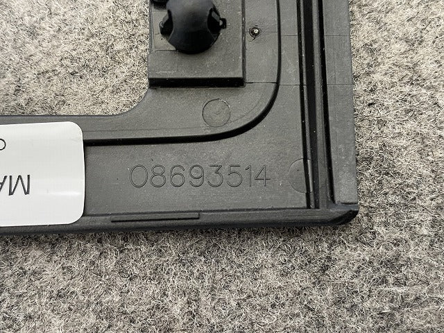 新品!V70 純正 左 フロント フェンダー モール 08693514 V39987391 サフ ボルボ(147707)