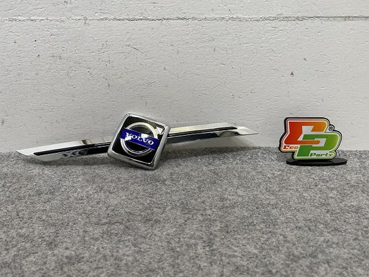 新品!V70/XC70 純正 フロント グリル エンブレム 08693648 V8693678 メッキ ボルボ(147708)