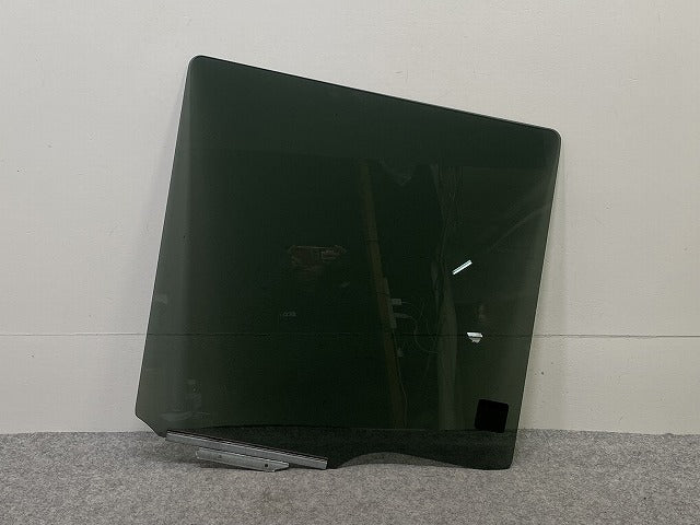 ウェイク LA700S/LA710S 純正 右 リア ドア ガラス 43R-005844 ダイハツ(147712)