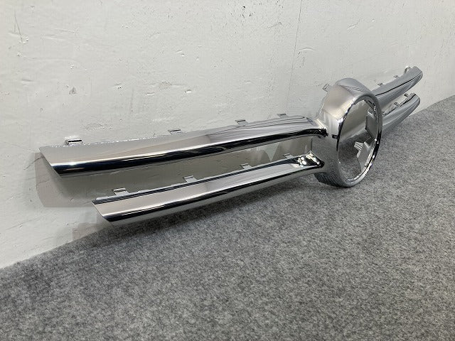 新品!トゥアレグ 7L系/2007-2010 純正 フロント グリル/ラジエーターグリル ZA2 7L5 853 6683 7L6853668D2ZZ メッキ(147716)