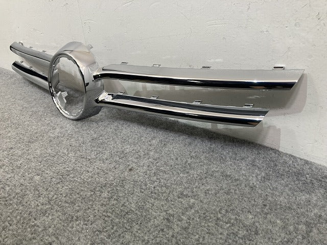 新品!トゥアレグ 7L系/2007-2010 純正 フロント グリル/ラジエーターグリル ZA2 7L5 853 6683 7L6853668D2ZZ メッキ(147716)