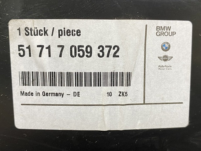 新品!1シリーズ E81/E87 純正 右 フロント フェンダー ライナー 後側 51.71-7 059 372 51717059372 素地 BMW(147727)