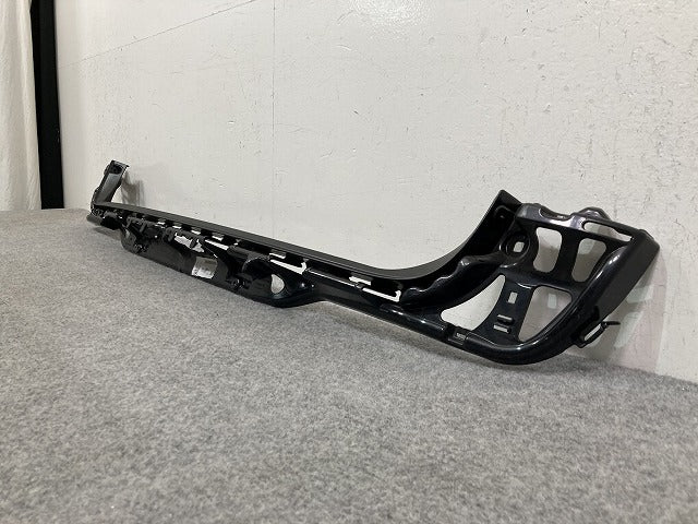 新品!5シリーズ E60/E61 純正 リア バンパー ブラケット付 5112 7 060 797-1 1 51127060797 未塗装 BMW(147728)
