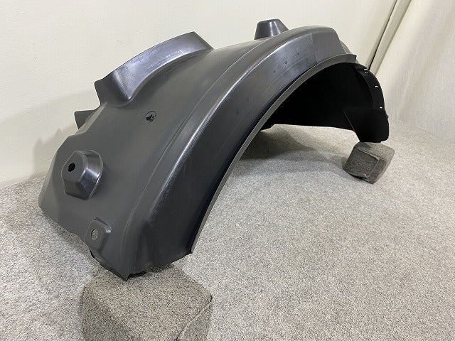 新品!1シリーズ E81/E87 純正 左 フロント フェンダー ライナー 後側 51.71-7 059 371 51717059371 素地 BMW(147739)