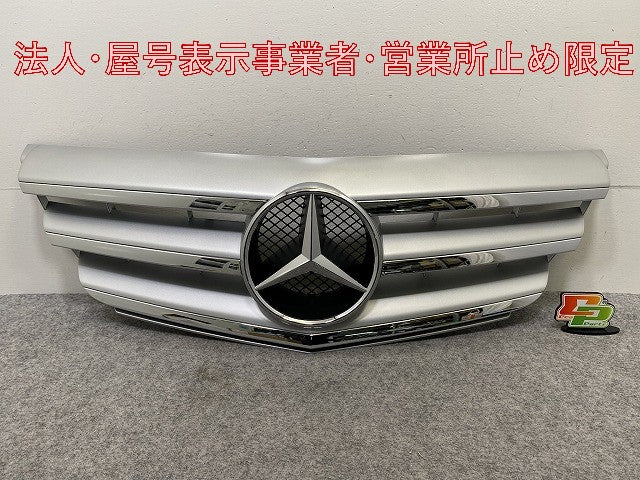 新品!Aクラス W169 純正 フロント グリル/ラジエーターグリル A169 888 1660 A1698802183 シルバー ソリッド メルセデスベンツ(147745)
