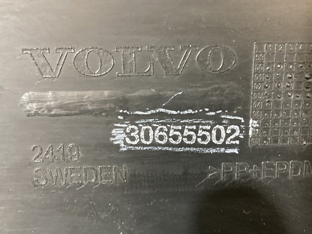 新品!V70/XC70 SB系/DB系 純正 フロント バンパー ブラケット 30655502 V30655502 素地 ボルボ(147748)