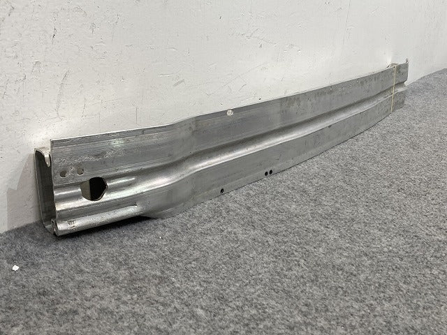 新品!Q5 8R系 純正 フロント ホースメント 8R0 807 113 8R0807113C アウディ(147751)