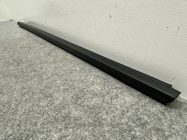 新品!Z4 純正 右 フロント ドア ベルトモール 7429637/38-07 51337429638 BMW(147760)