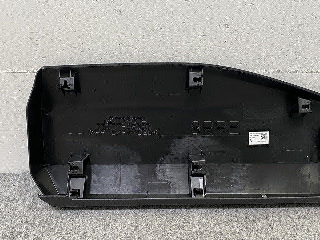 新車取り外し!RAV4 ラブ4 60系/AXAN64 純正 右 リア ドア サイドパネル 75077-42080 素地 トヨタ(147767)