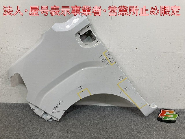 ウェイク LA700S/LA710S 純正 左 フロント フェンダー 53812-B27501 ホワイト メタリック ダイハツ(147789)