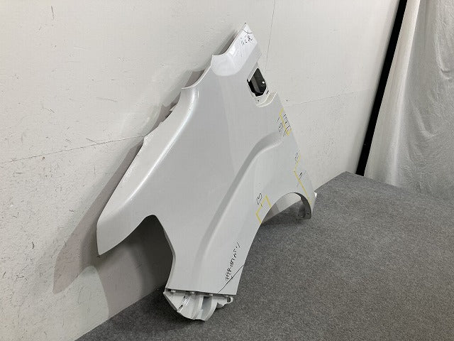 ウェイク LA700S/LA710S 純正 左 フロント フェンダー 53812-B27501 ホワイト メタリック ダイハツ(147789)