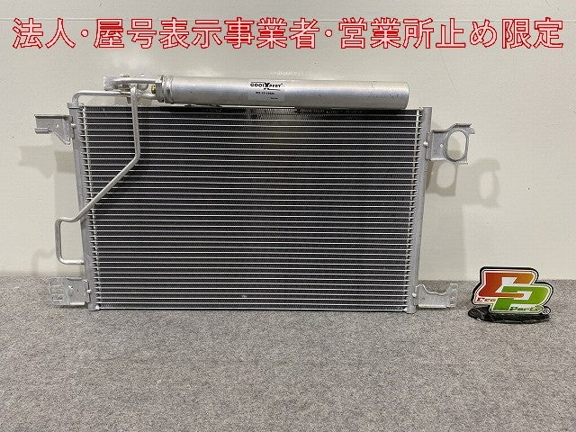 新品!Cクラス W203 純正  コンデンサー 001-10-16680 2035000854 メルセデスベンツ(147797)