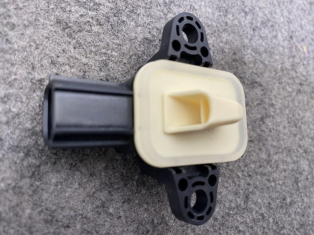 新品!XC60 純正  エアーバッグ センサー 314 71 578 V31476970 ボルボ(147803)