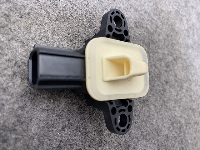 新品!XC60 純正  エアーバッグ センサー 314 71 578 V31476970 ボルボ(147804)