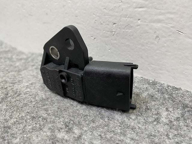 新品!V70/V50/V40/S80/S60/S40/C70他 純正  ボッシュ製 燃圧センサー フューエルプレッシャーセンサー 30756098 V30756098 ボルボ(147809)
