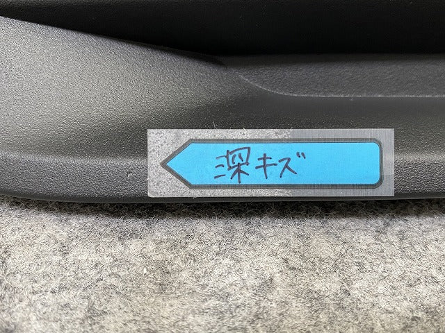 新品!XC40 XB系 純正 左 フロント バンパー グリル 31407949 V31407949 素地 ボルボ(147812)