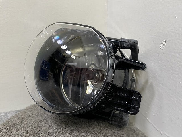 新品!7シリーズ E65/E66 純正 右 フォグランプ/フォグライト ハロゲン ZKW 110328 63176943416 BMW(147815)