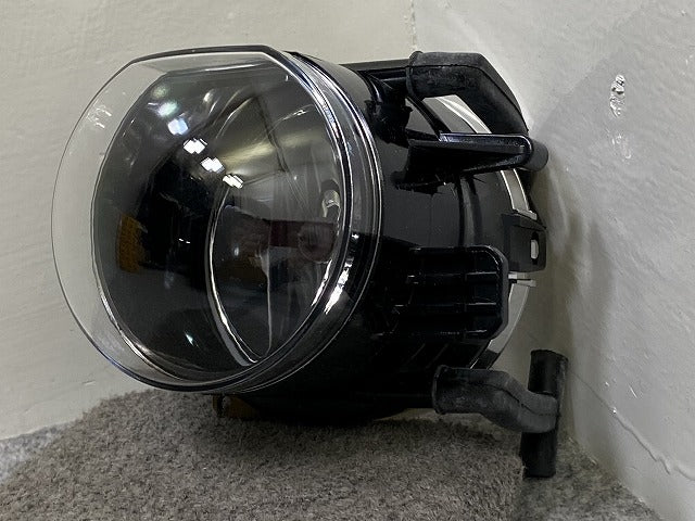 新品!7シリーズ E65/E66 純正 右 フォグランプ/フォグライト ハロゲン ZKW 110328 63176943416 BMW(147816)