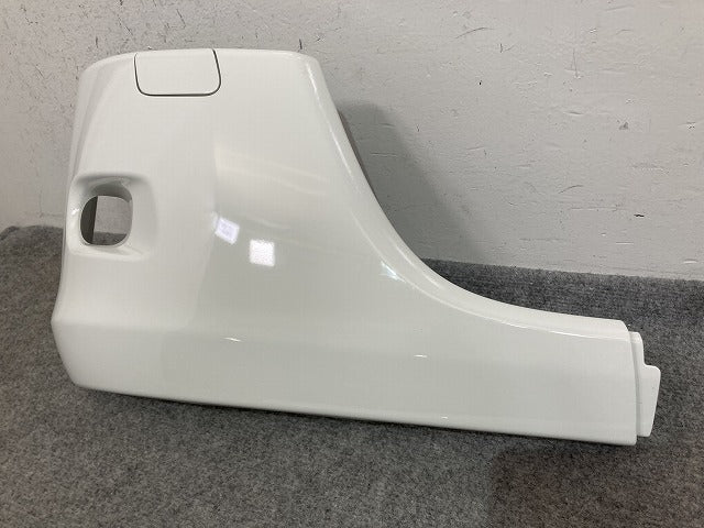 新車取り外し!エルフ 純正 フロント バンパー 5-8671225-0 ホワイト ソリッド いすゞ(147818)