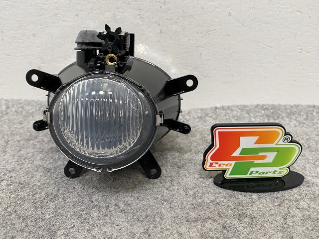 新品!3シリーズ E46 純正 フォグランプ/フォグライト ハロゲン ZKW 1NA 354 695 001 1NA354695001 BMW(147822)