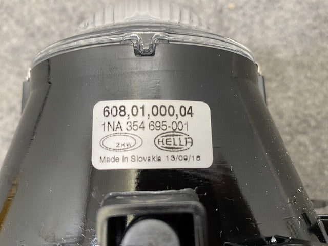新品!3シリーズ E46 純正 フォグランプ/フォグライト ハロゲン ZKW 1NA 354 695 001 1NA354695001 BMW(147822)